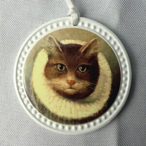 Mark Twain "Cat in a Ruff" Ceramic Ornament Barlow Art Crazy Cat Lady Gift 2.5"